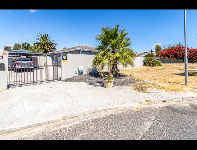 3 BEDROOM FREEHOLD SOLD IN TABLE VIEW